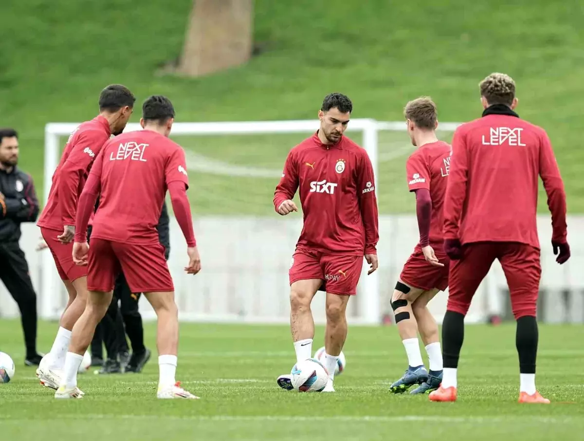 Galatasaray Eyüpspor Maçına Hazırlanıyor