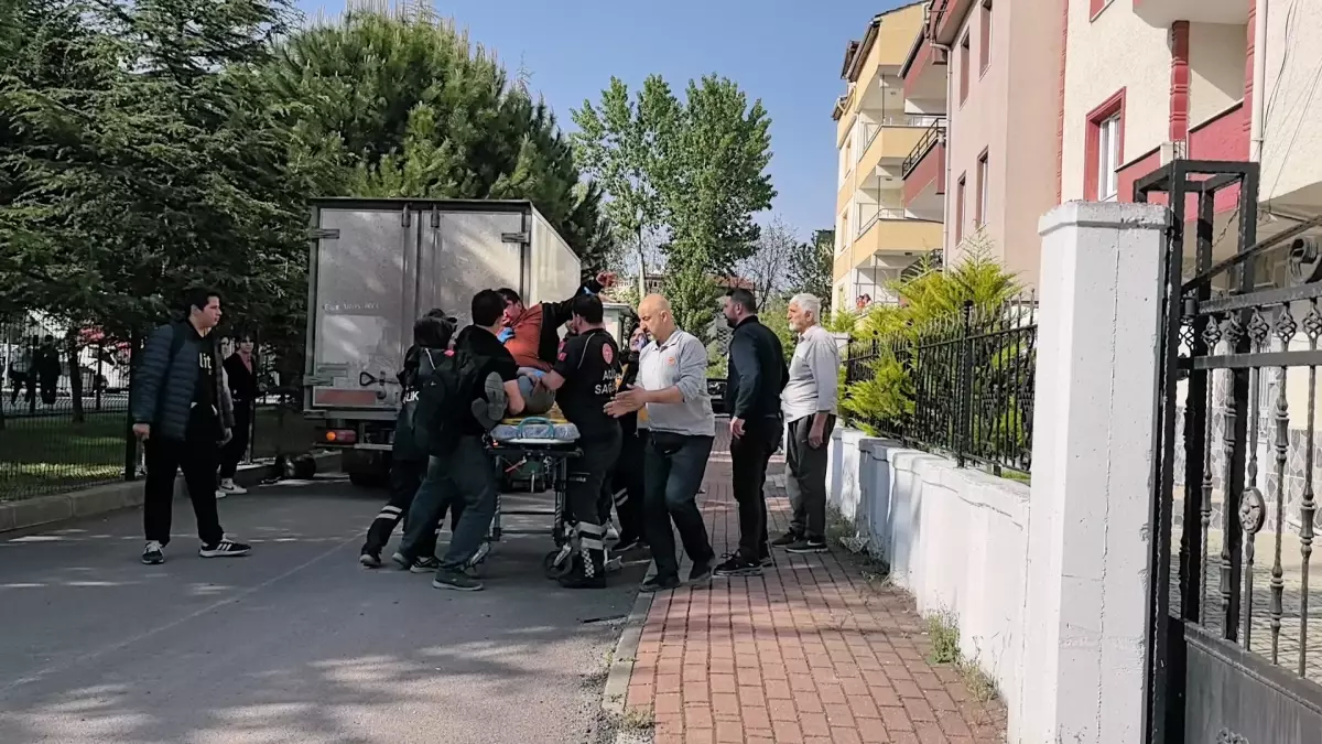 İnegöl\'de moto kazası: Veysel U. ağır yaralı