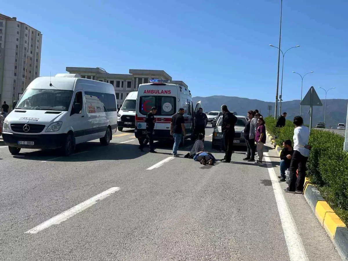 Hatay\'da Yaya Geçidinde Kaza