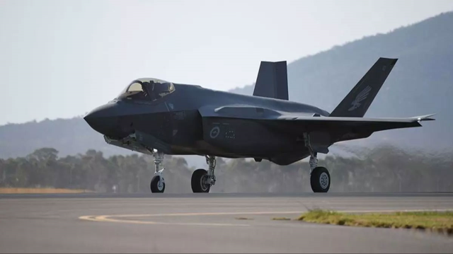 Yunan gazetesi: Pentagon, Türkiye'nin F-35 programına katılımının Ege'de dengeleri bozmayacağı görüşünde