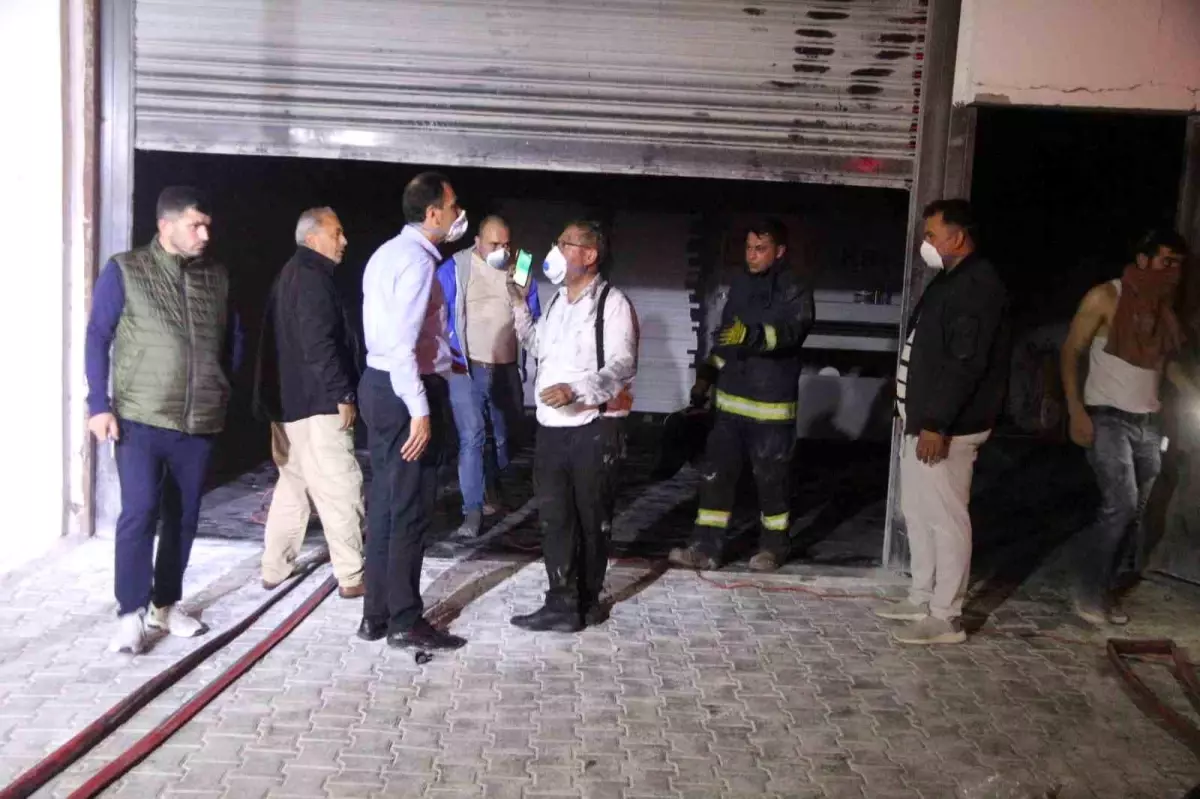 Alanya\'da Mobilya Atölyesinde Yangın