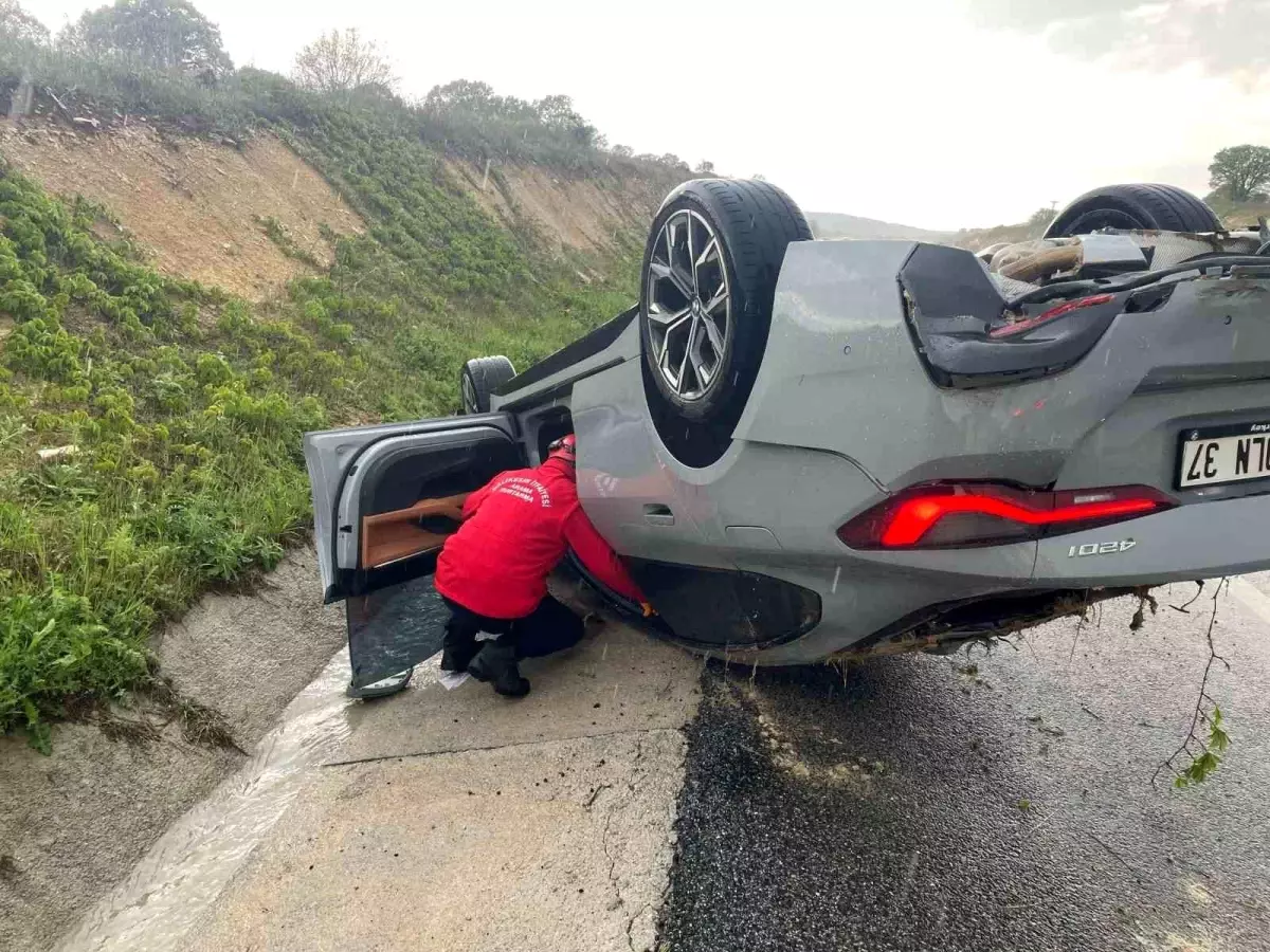 Balıkesir\'de Trafik Kazası: 4 Yaralı