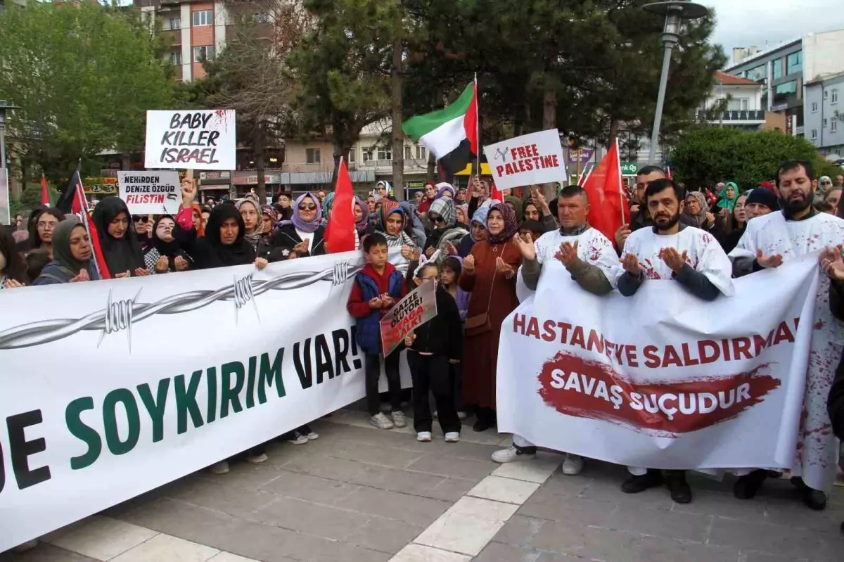 Beyşehir\'de Gazze İçin Yürüyüş