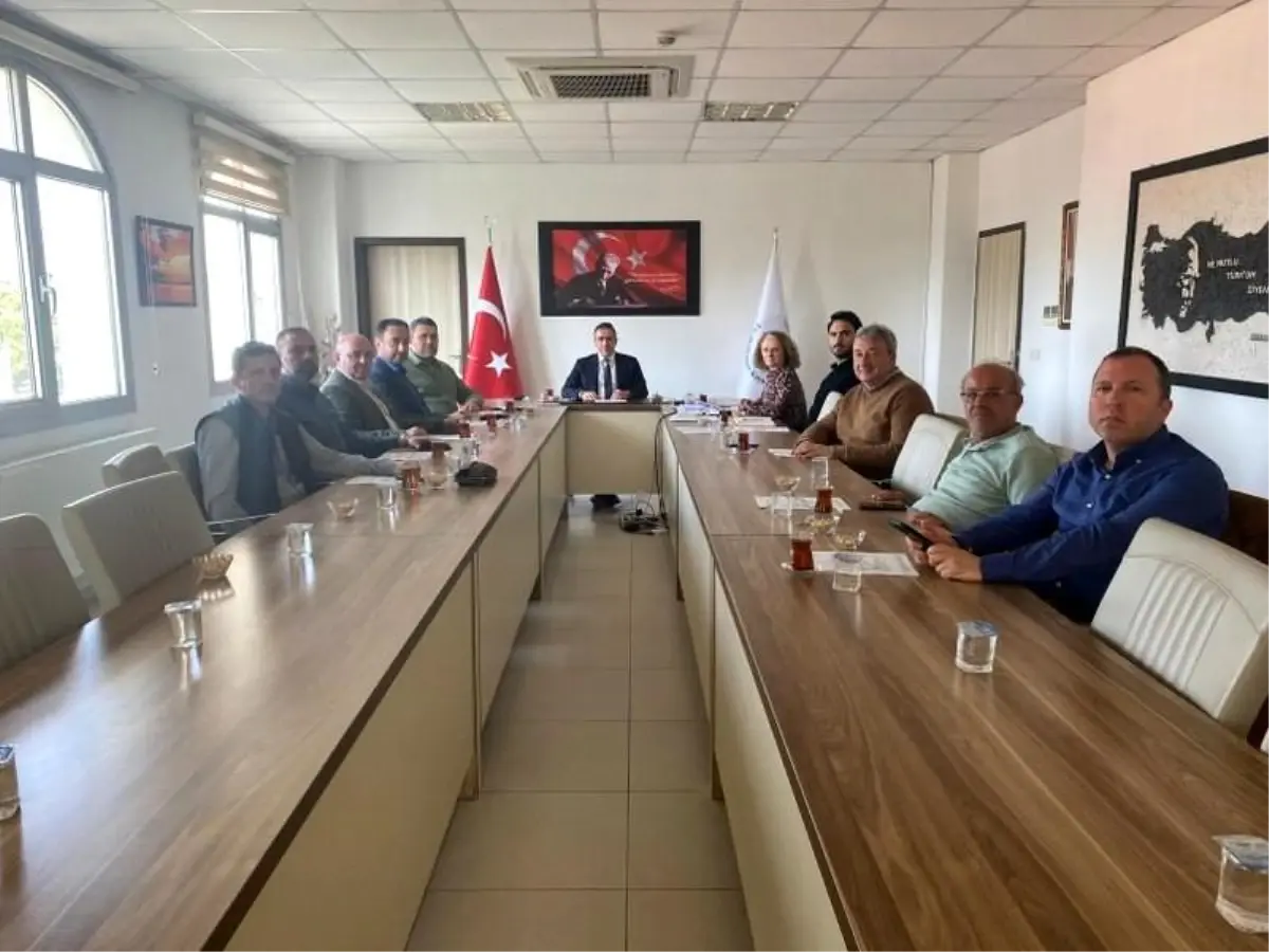 Burhaniye\'de Zeytin OSB Toplantısı Yapıldı