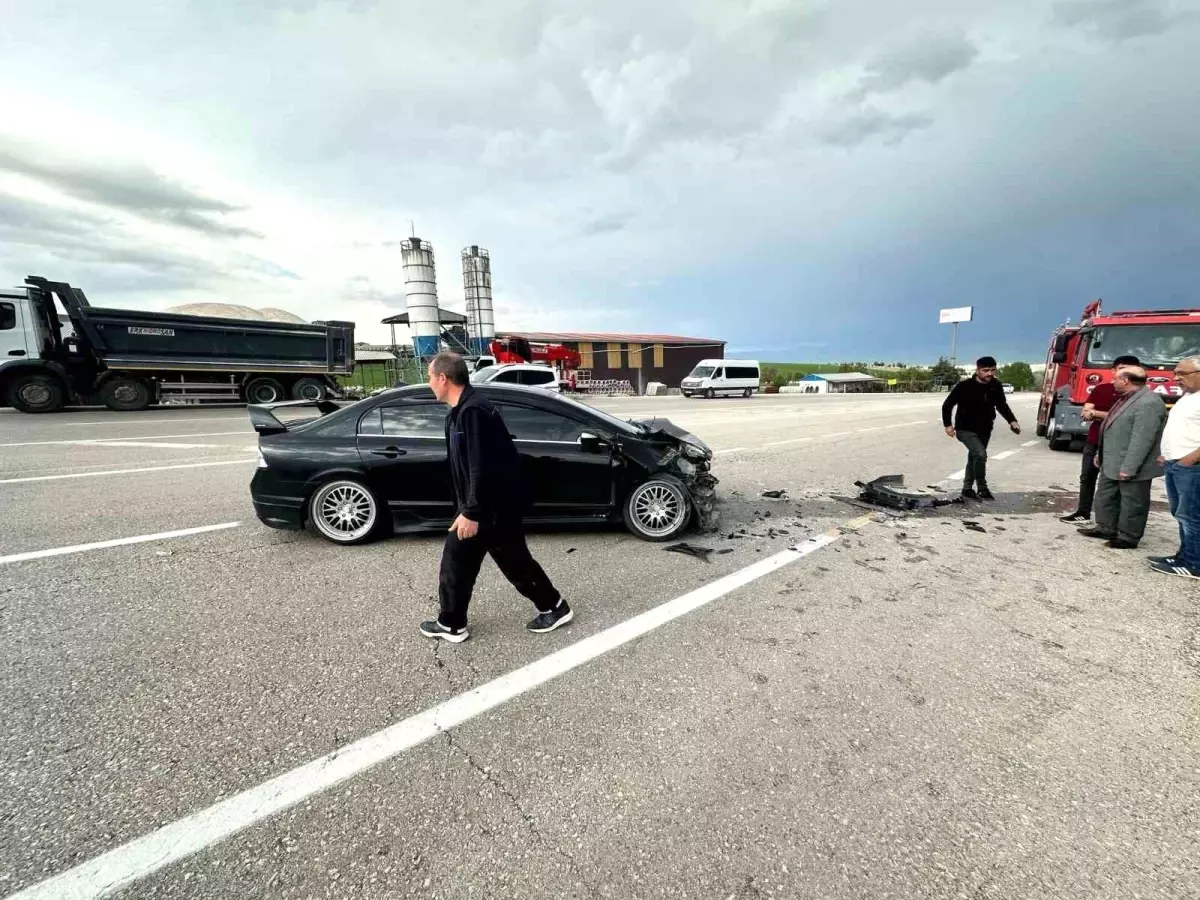 Elazığ\'da Trafik Kazası: 1 Yaralı
