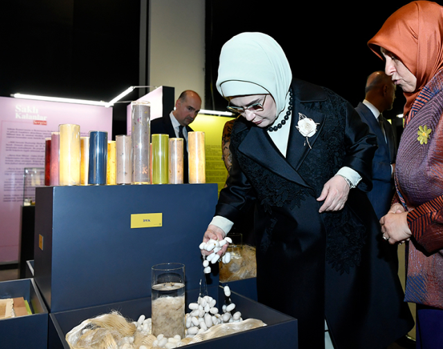 Emine Erdoğan, 'Saklı Kalanlar' Sergisi'nin açılışını gerçekleştirdi