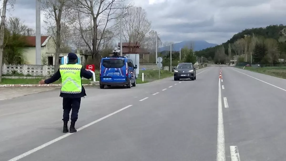 Bolu\'da Trafik Denetimi Yapıldı