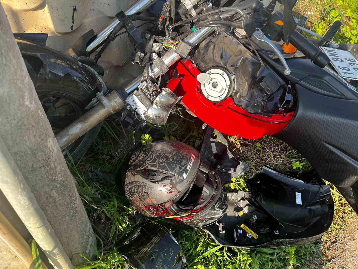 İnegöl\'de Motosiklet Kazası: Sürücü Ağır Yaralı