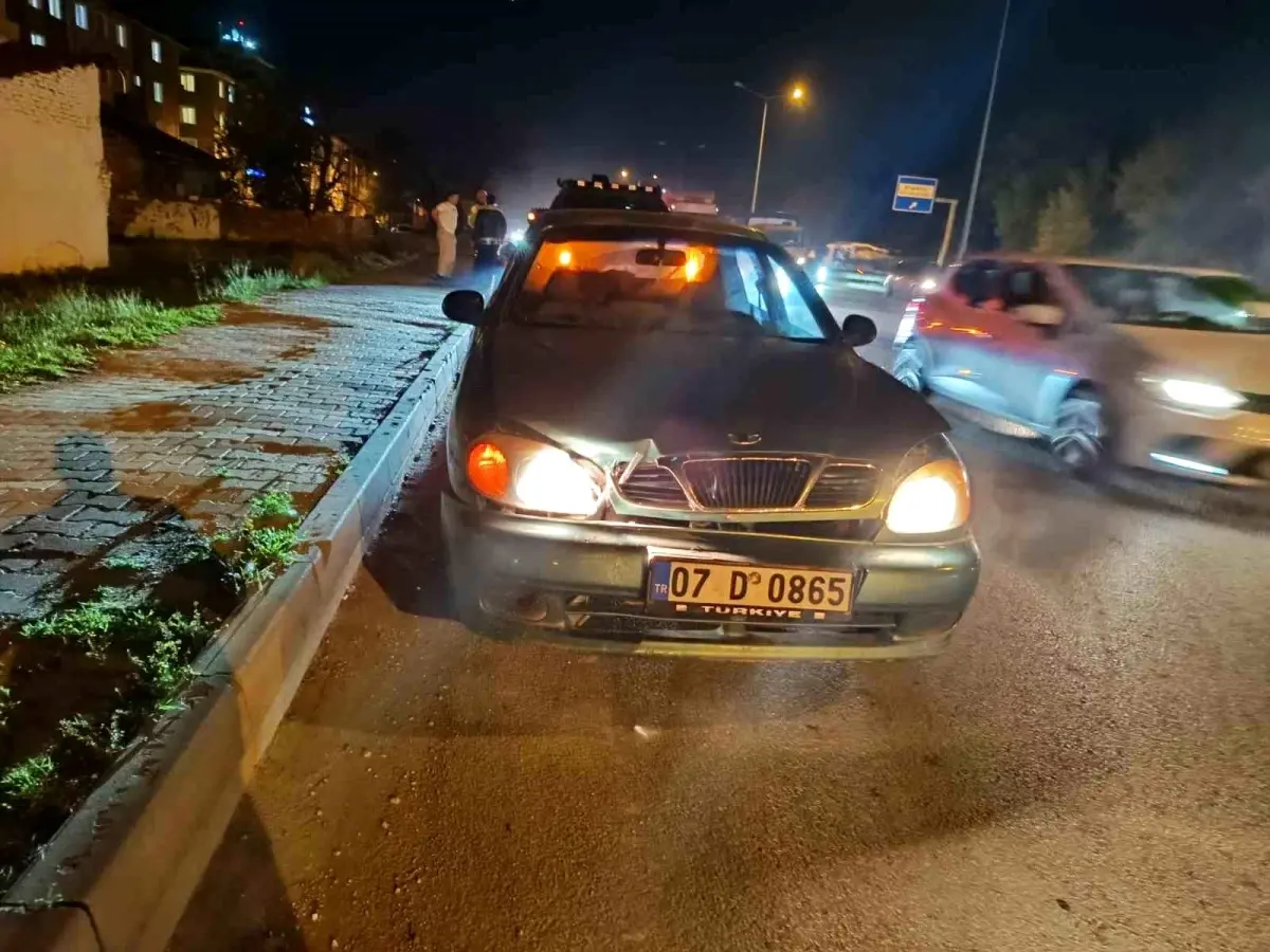 Eskişehir\'de Motosiklet-Otomobil Kazası