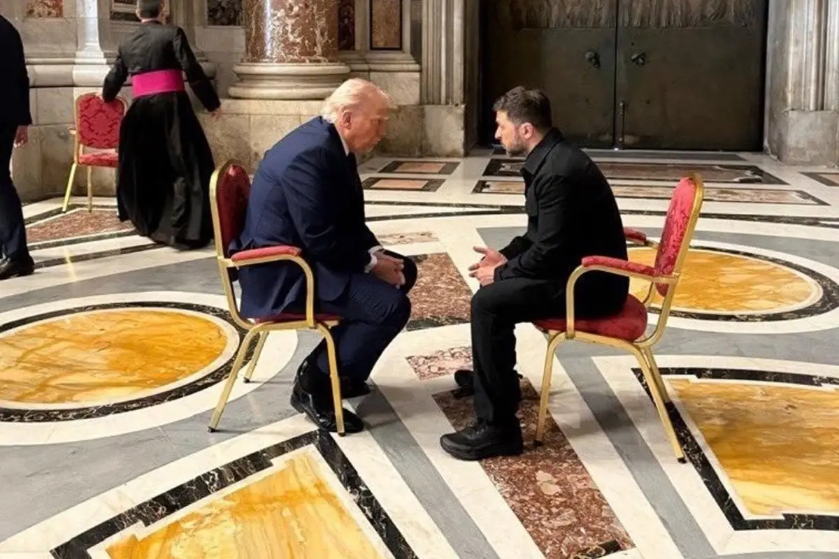 Trump ve Zelenski, Papa\'nın cenazesi sırasında bir görüşme gerçekleştirdi
