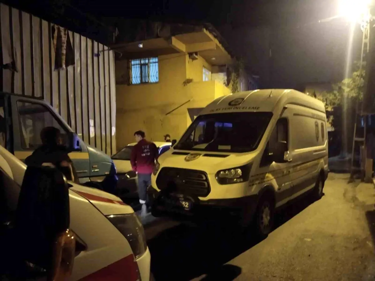 Ümraniye\'de Kadın Cinayeti: Zanlı Polise Teslim Oldu