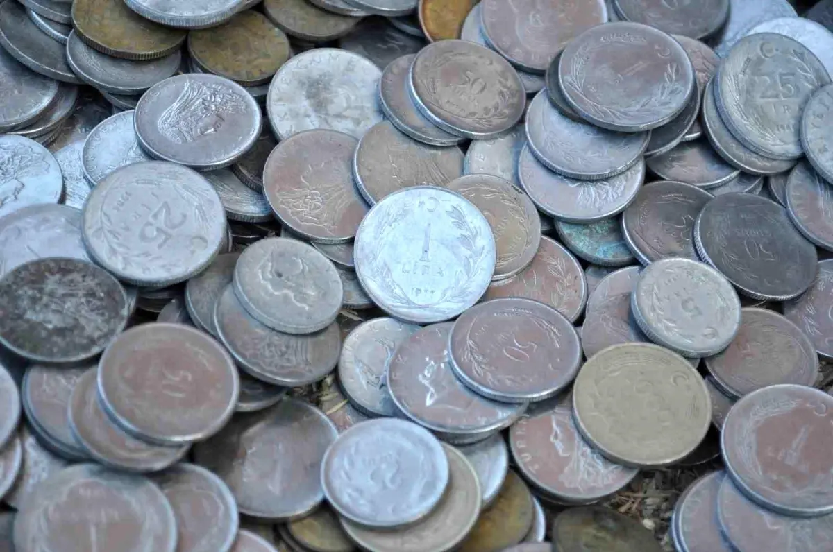 Eskişehir\'de Nostaljik Paralar İlgi Çekiyor