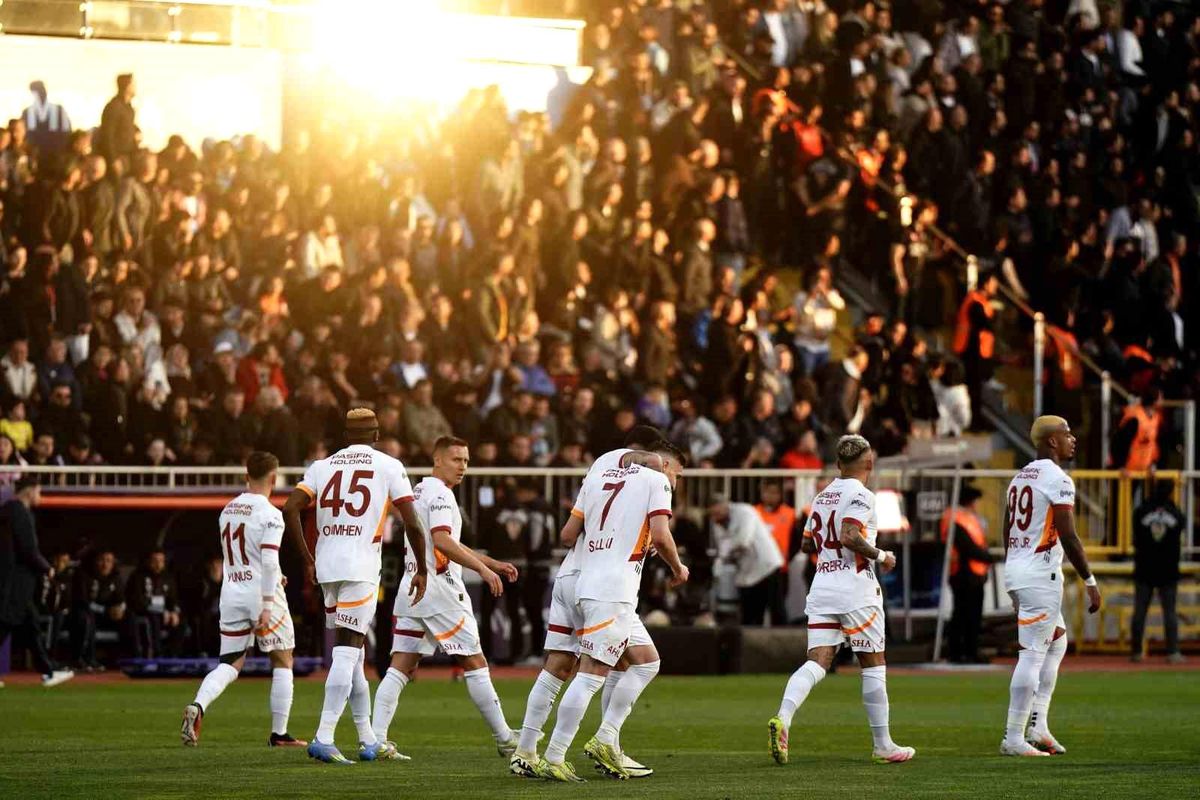 Galatasaray 5. Galibiyetini Aldı