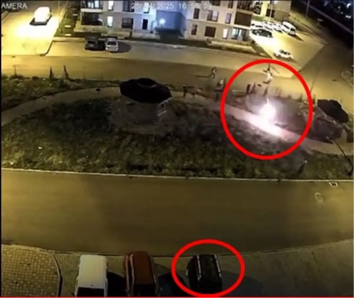 Hava Fişeği Araç Yangınına Neden Oldu