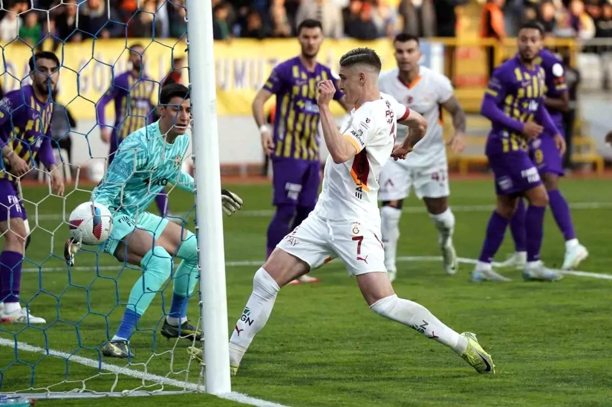 Sallai\'nın 6. Golü Galatasaray\'ı Öne Geçirdi