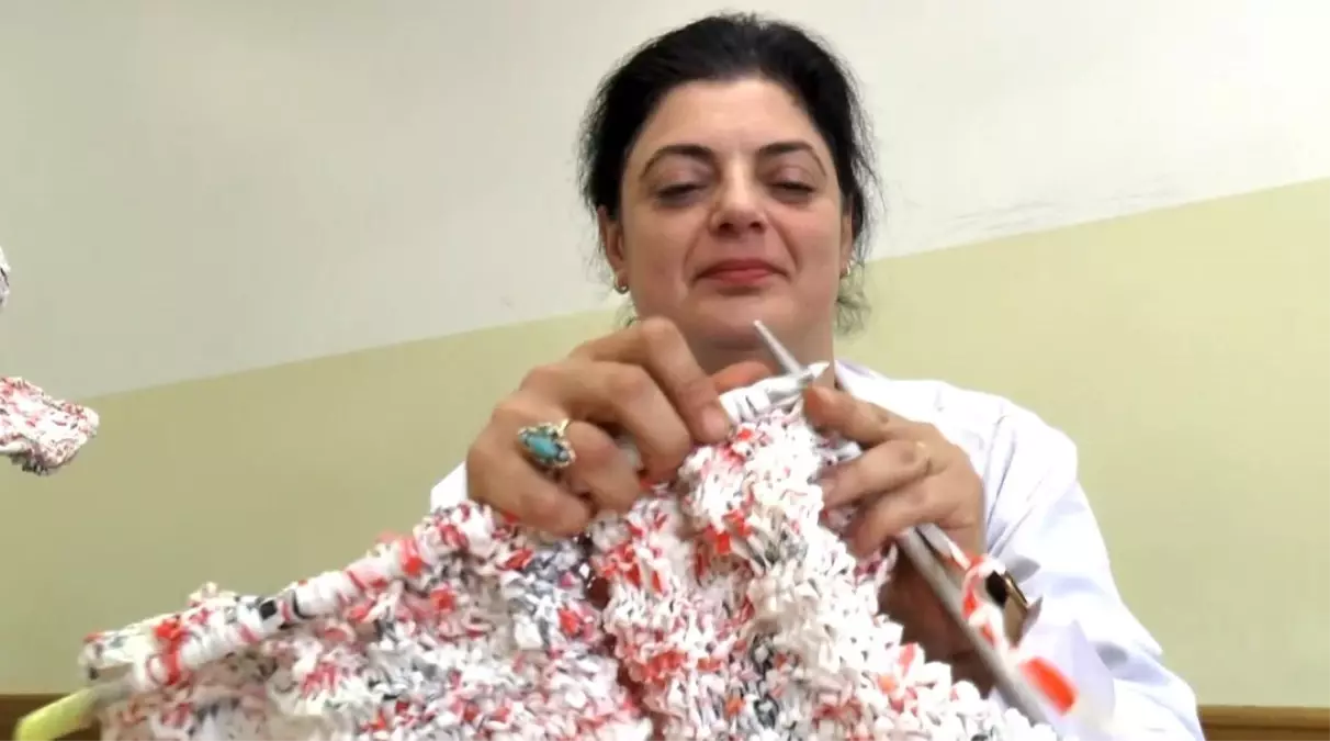 Esra Nazlı Aygan: Kanserle Mücadelede Sanatla Hayata Tutundu