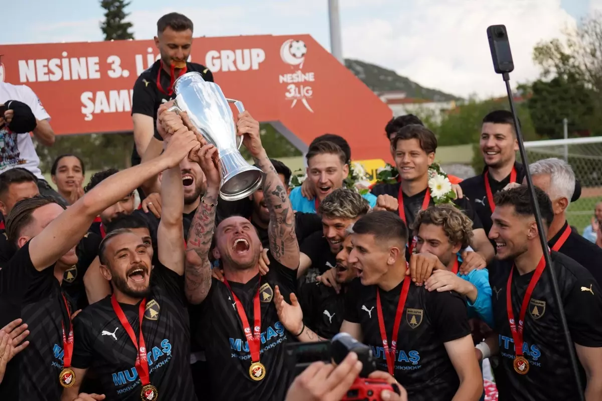 Ege Takımları 3. Lig\'de Şampiyon Oldu