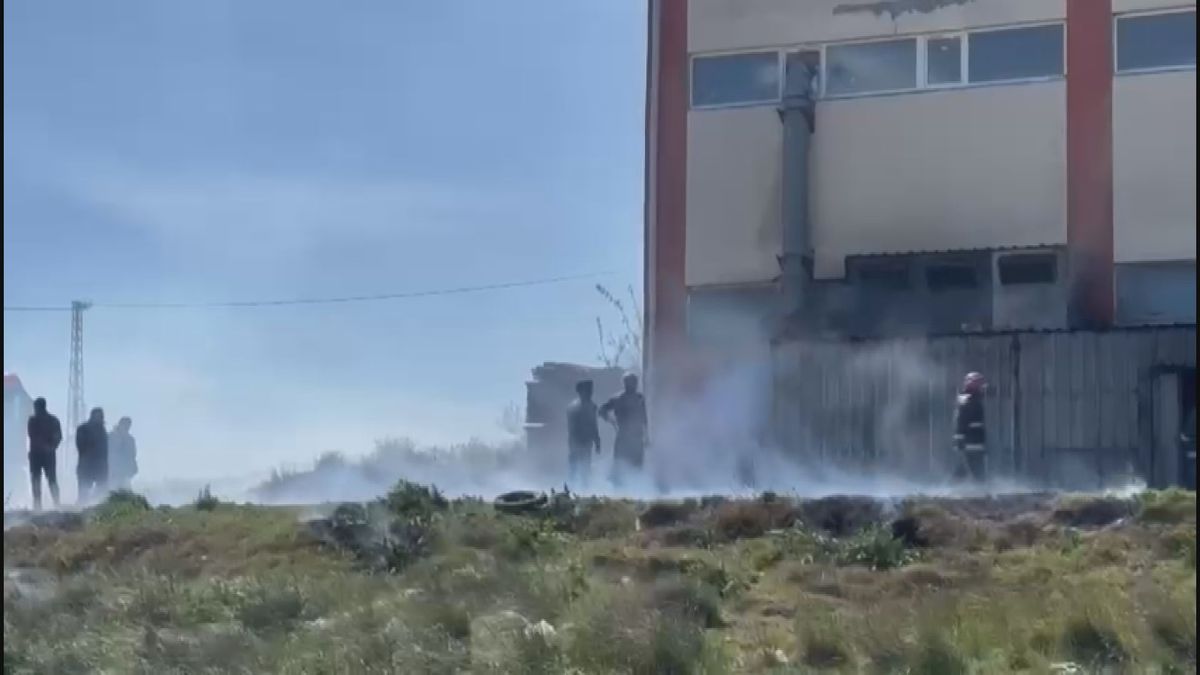 Arnavutköy\'de Fabrika Yangını