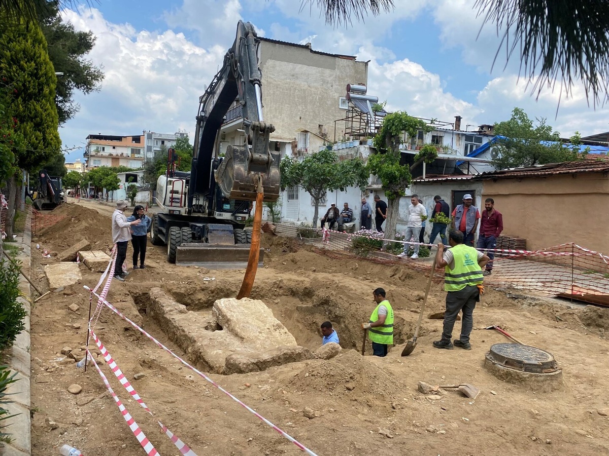 Roma Dönemine Ait Oda Mezarı Keşfedildi