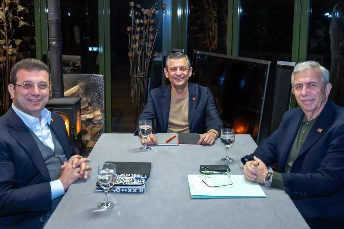 CHP lideri Özel: İmamoğlu içeriden çıkamazsa Mansur Yavaş Cumhurbaşkanı olur
