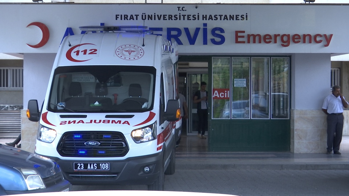 Elazığ\'da Zincirleme Kaza: 1 Ölü, 3 Yaralı