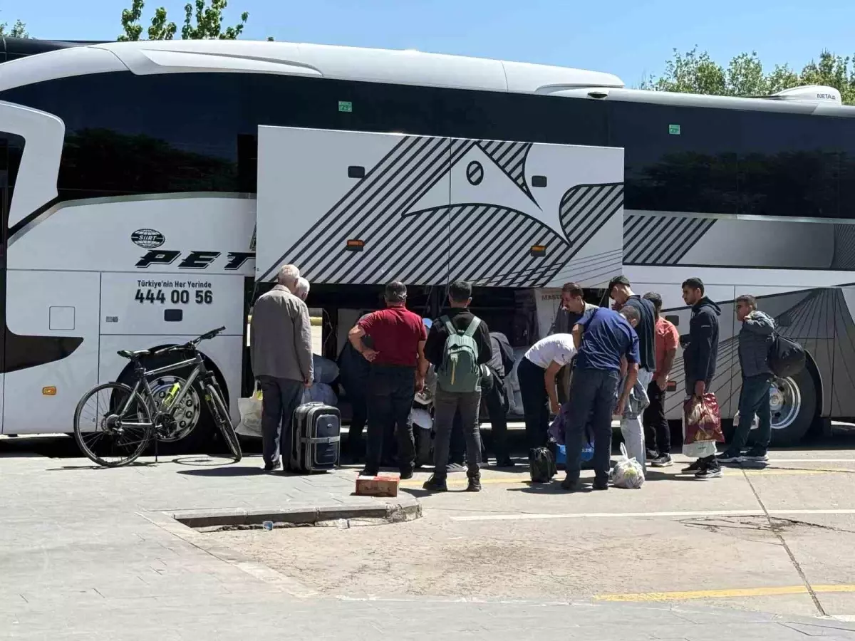 İstanbul\'da Deprem Sonrası Kaçış