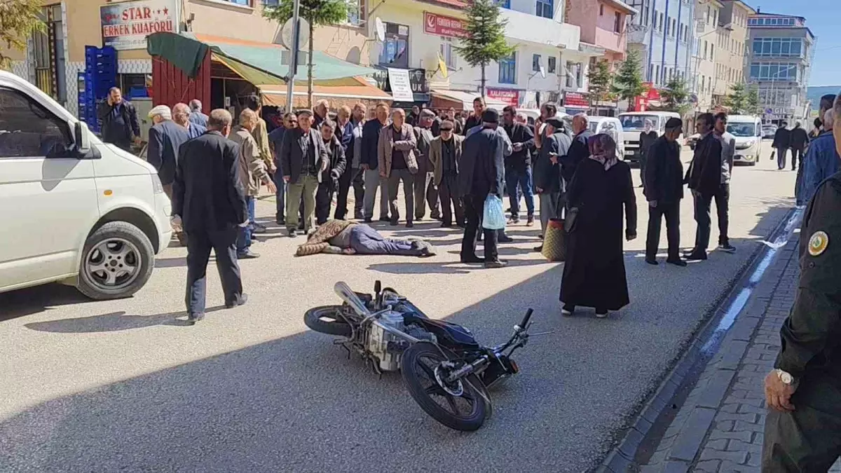 Eflani\'de Motosiklet Kazası: 2 Yaralı
