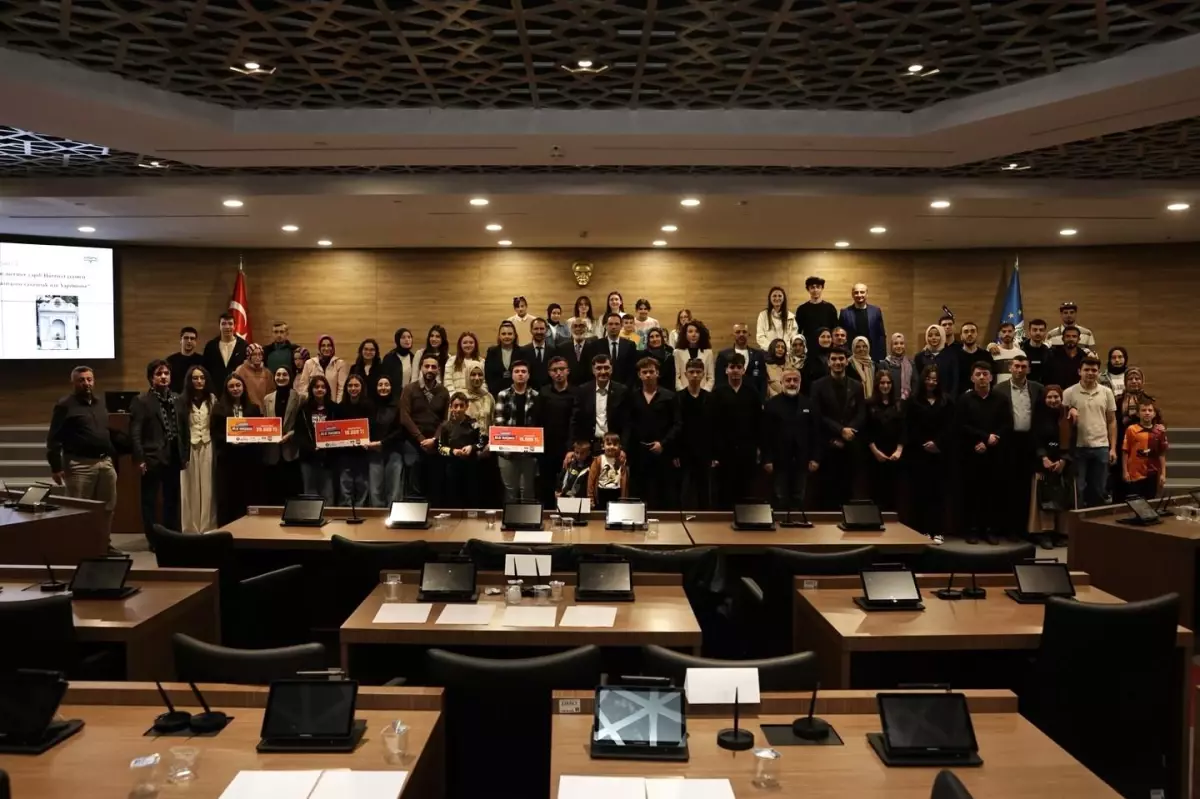 Kütahya\'da Gençler Arası Kültür Yarışması Finali Yapıldı
