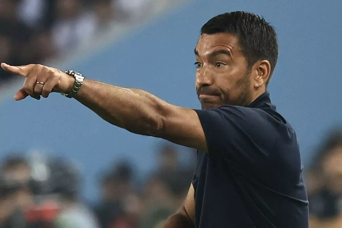 Leeds United\'da sürpriz aday Giovanni van Bronckhorst