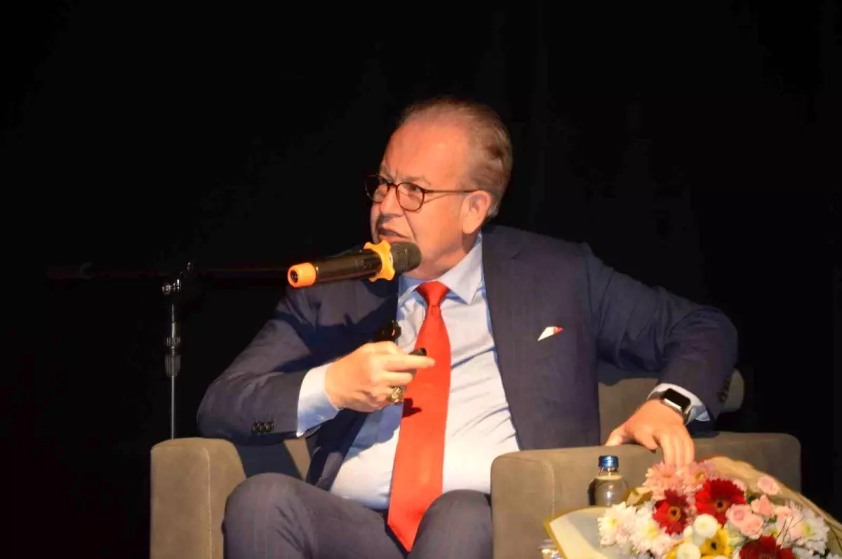 Müstafi Tümamiral Doç. Dr. Cihat Yaycı: "Bugün savunma sanayimizdeki gelişmeler bizim için büyük bir şanstır"