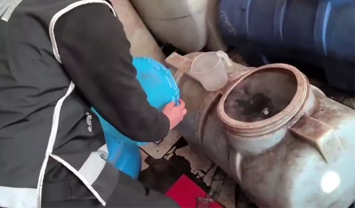 Tekirdağ\'da 28 Ton Kaçak İçki Ele Geçirildi