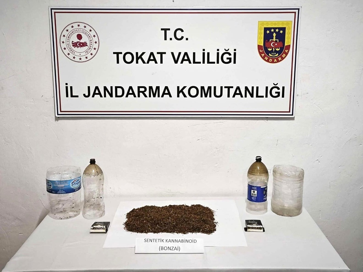 Tokat\'ta Uyuşturucu Operasyonları: 20 Gözaltı