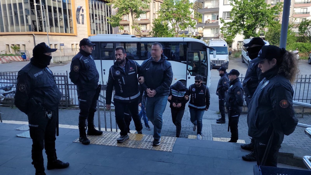 Zonguldak\'ta Silah Kaçakçılığı Operasyonu