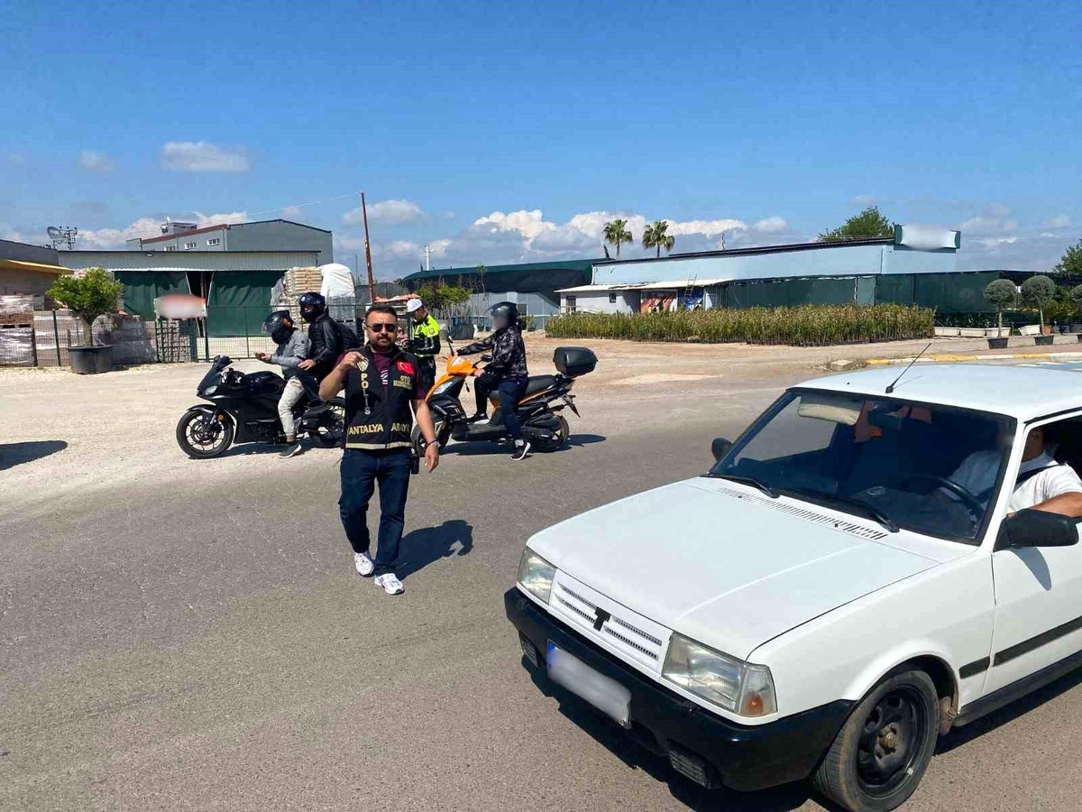 Antalya\'da Motosiklet Hırsızlıklarına Karşı Denetim