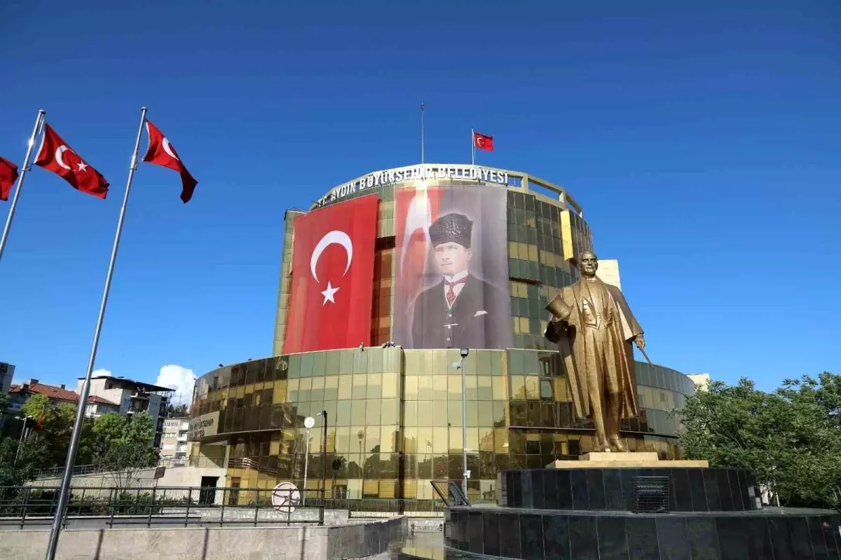 Aydın Büyükşehir Belediyesi, SGK\'nın 6 Kuruşluk İşsizlik Borcunu İptal Ettirdi