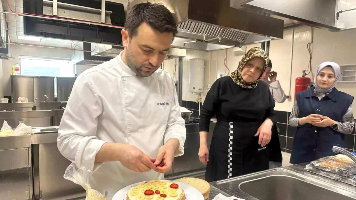 Karabük\'te Yaş Pasta Atölyesi Yoğun İlgi Gördü