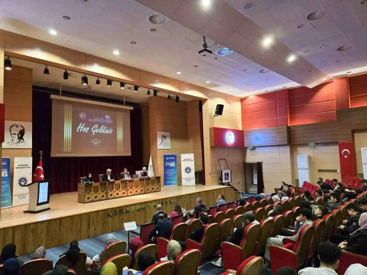 KBÜ\'de dezenformasyonla mücadele çalıştayı düzenlendi