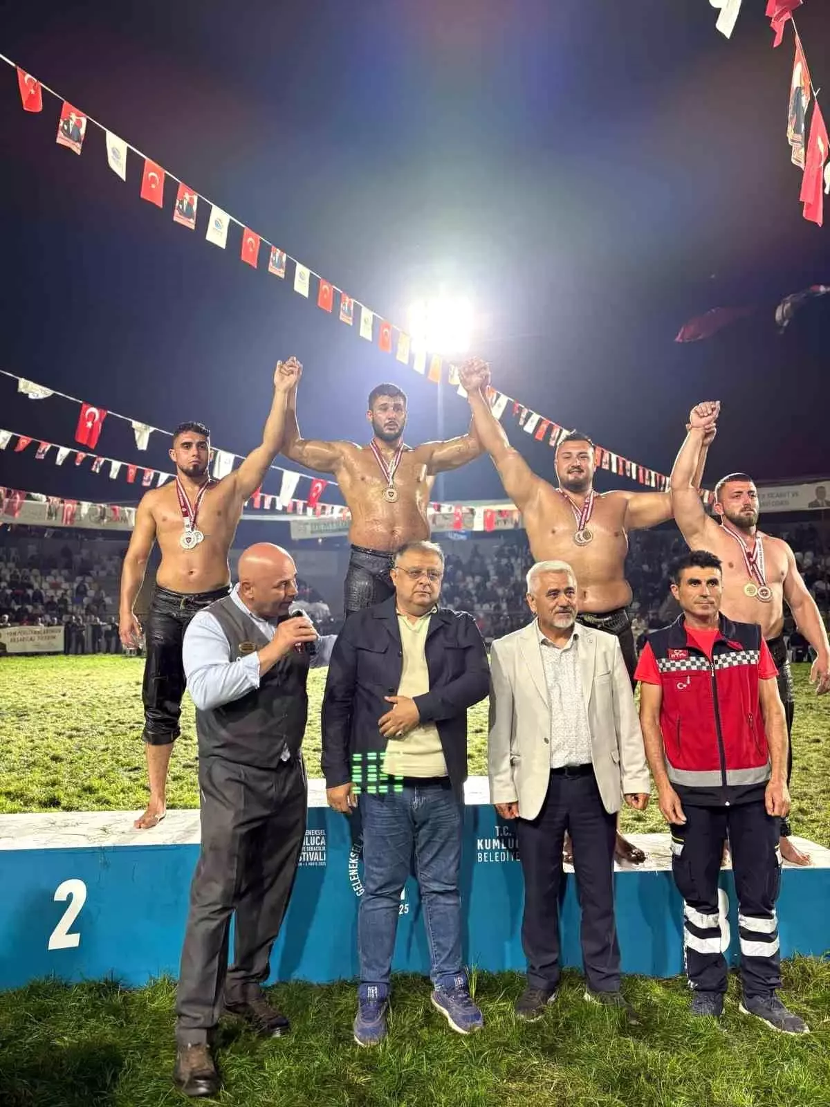 Kemerli Pehlivan Kemal Berke Kaya, Güreş Festivali\'nde 3. Oldu