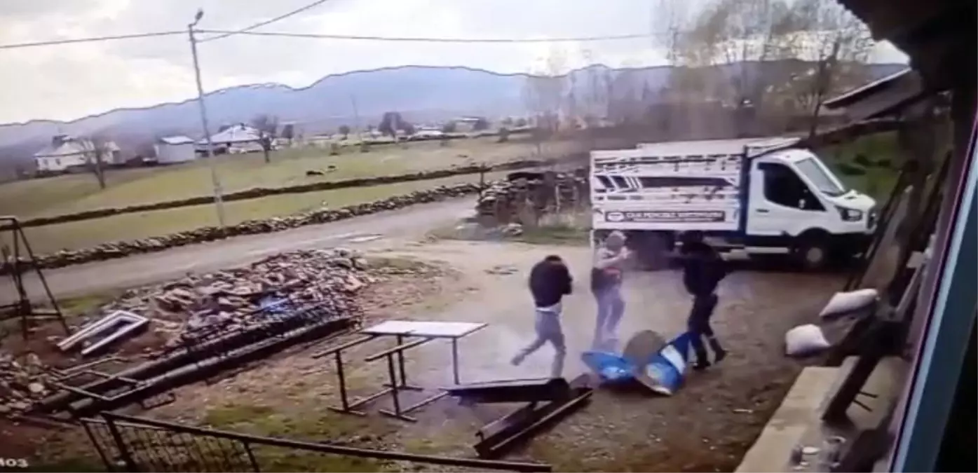 Bingöl\'de Patlayan Varil Korku Dolu Anlar Yaşattı