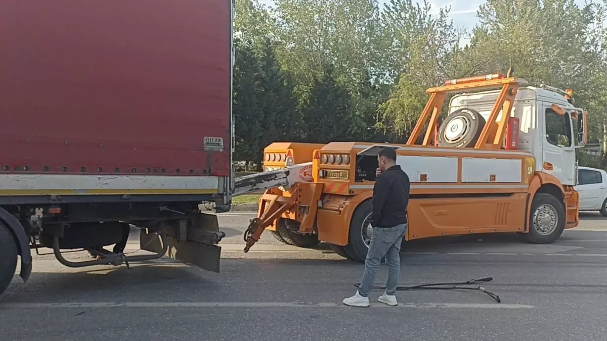 Sakarya\'da Zincirleme Kaza: 1 Yaralı