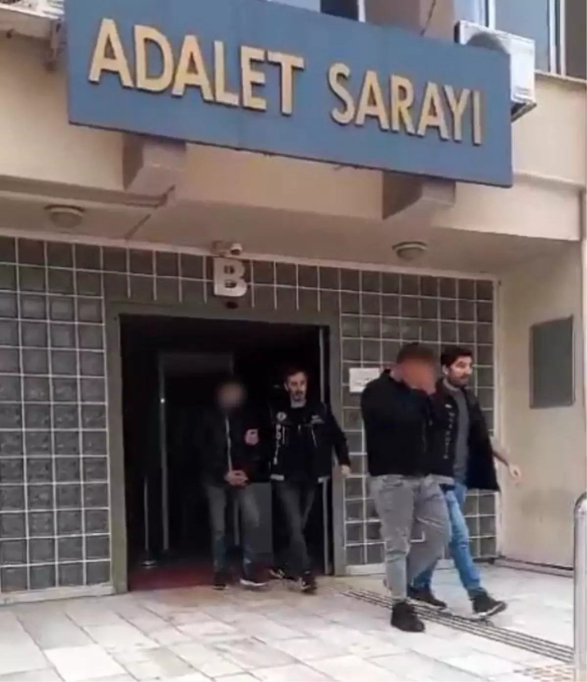 Aydın\'da Uyuşturucu Operasyonu: 2 Şüpheli Tutuklandı