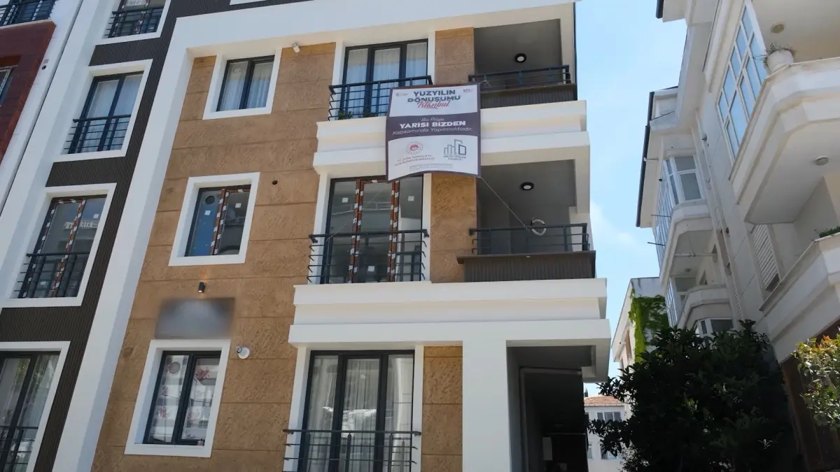 Avcılar\'da Yarısı Bizden Kampanyası ile Dönüşen Binalar