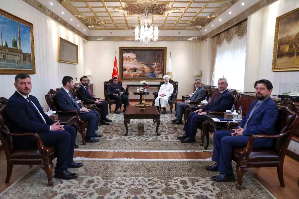 Diyanet\'ten İsam El-Beşir\'e Ziyaret