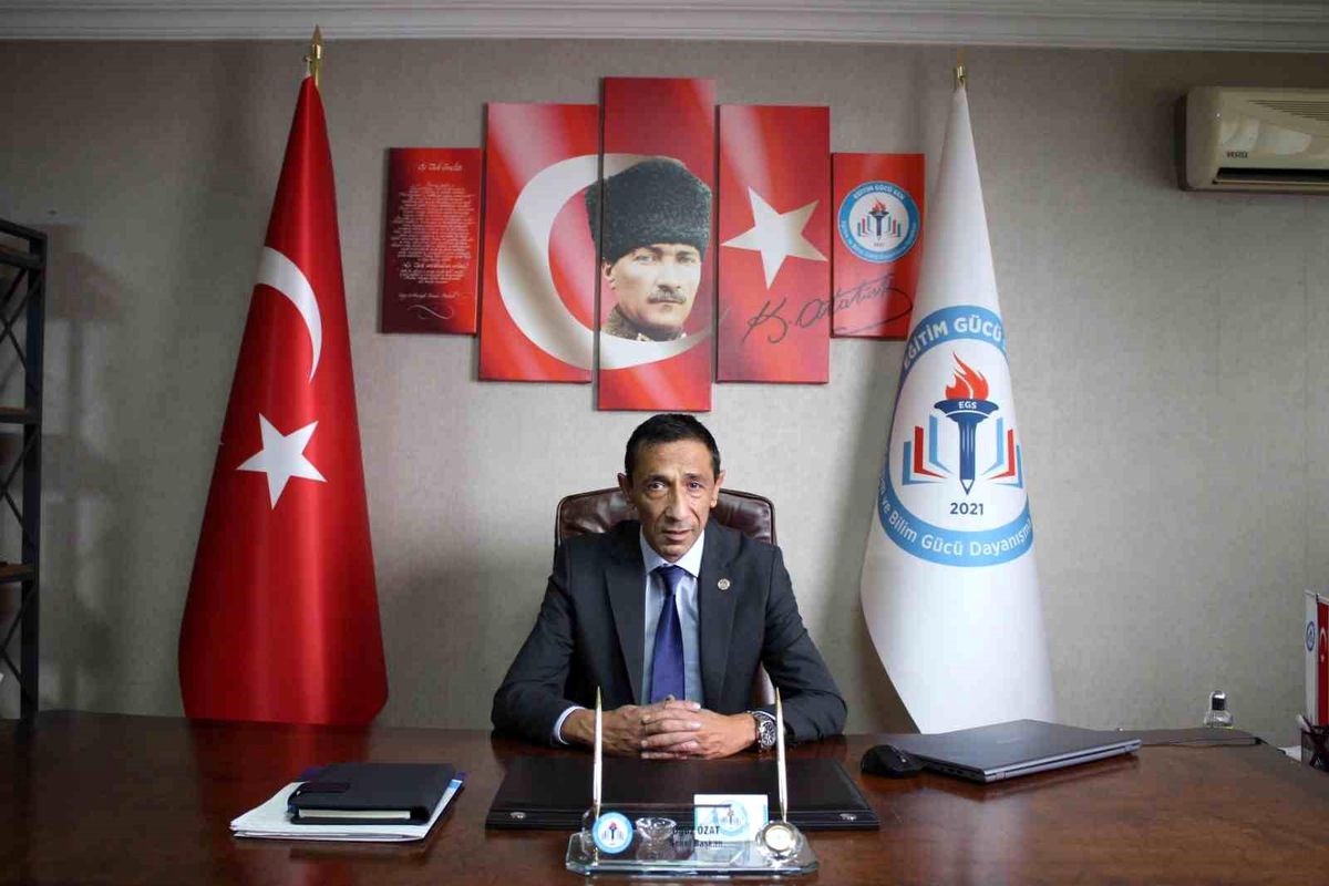 1 Mayıs\'ta Eğitimin Gücü Vurgulandı