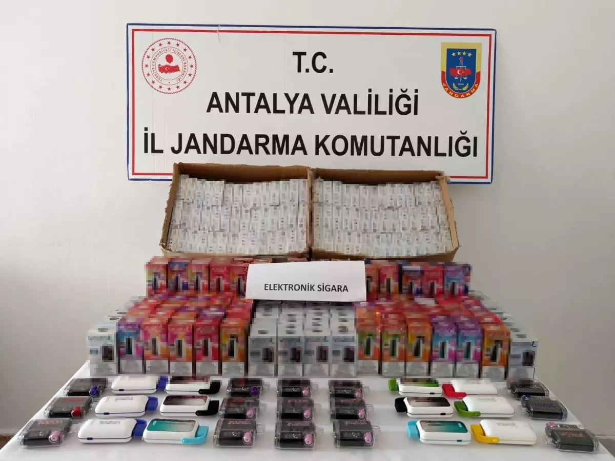 Gazipaşa\'da 850 Kaçak Elektronik Sigara Ele Geçirildi