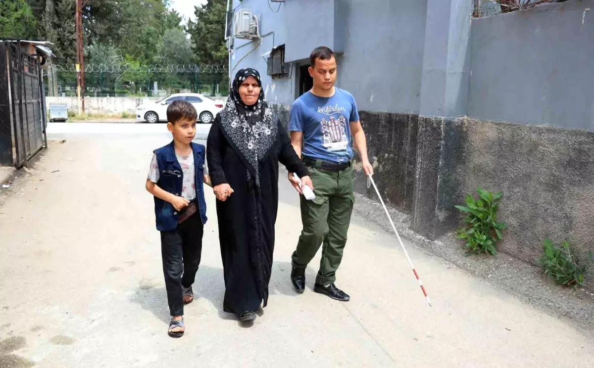 Adana\'da Görme Engelli Genç İçin Anneye Dava