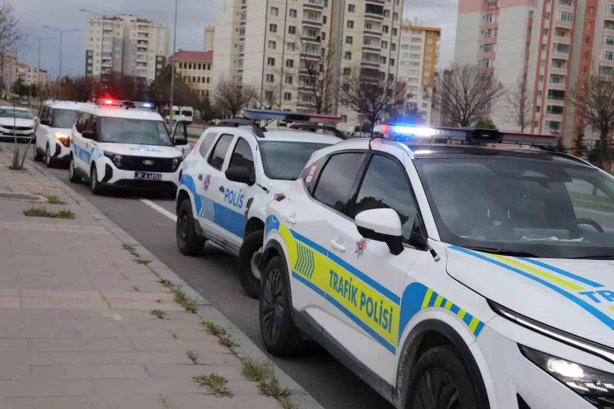 Kayseri\'de Kaza: 9 Yaralı