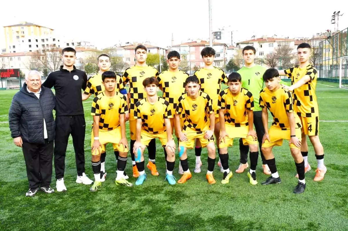 Kocasinan Şimşekspor U15, Şampiyon!