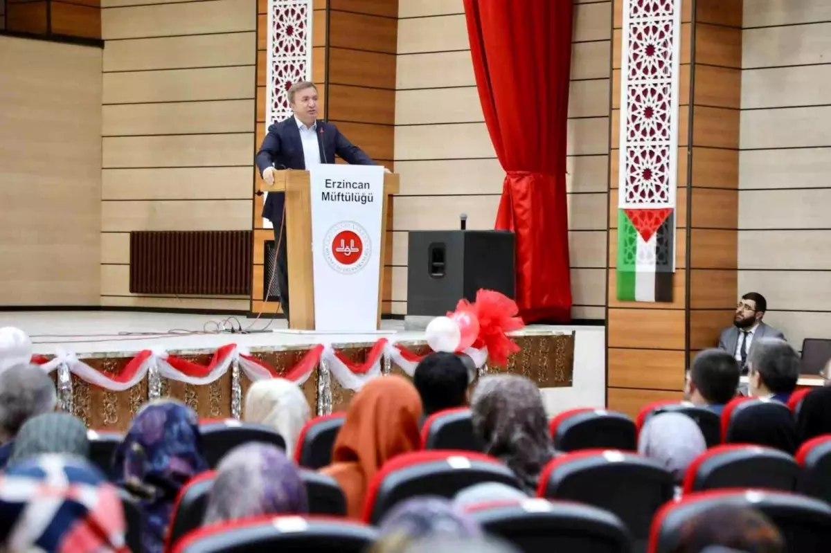 Erzincan\'da Hacı Adaylarına Manevi Hazırlık Programı