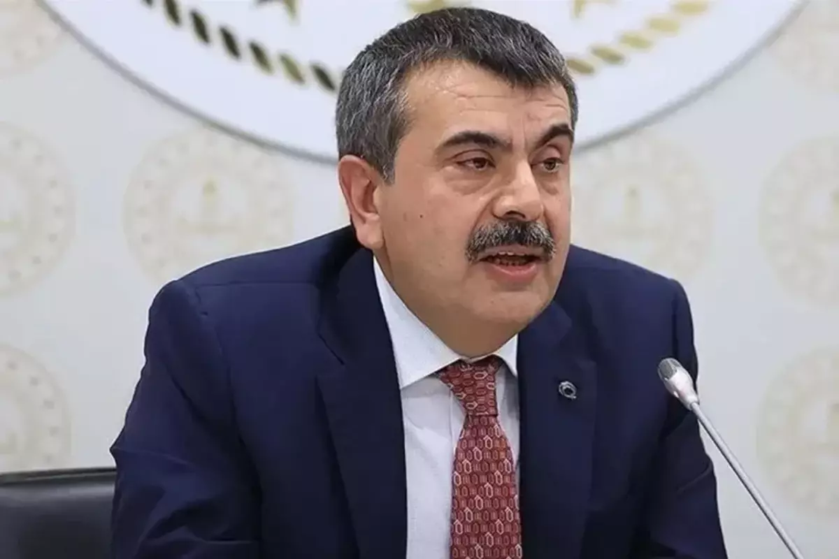 Depremden sonra İstanbul\'da 4 okul binası boşaltıldı
